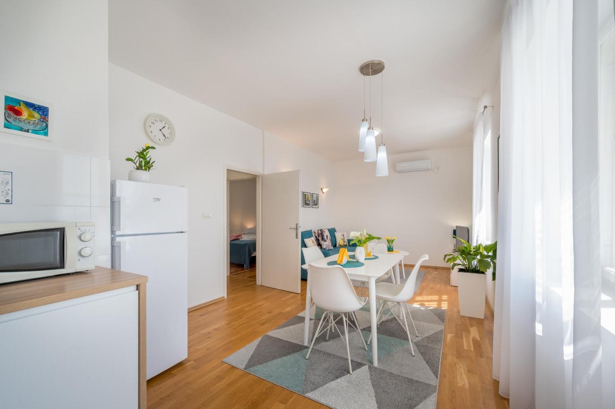 Apartment Lana Tivat Zewnętrze zdjęcie